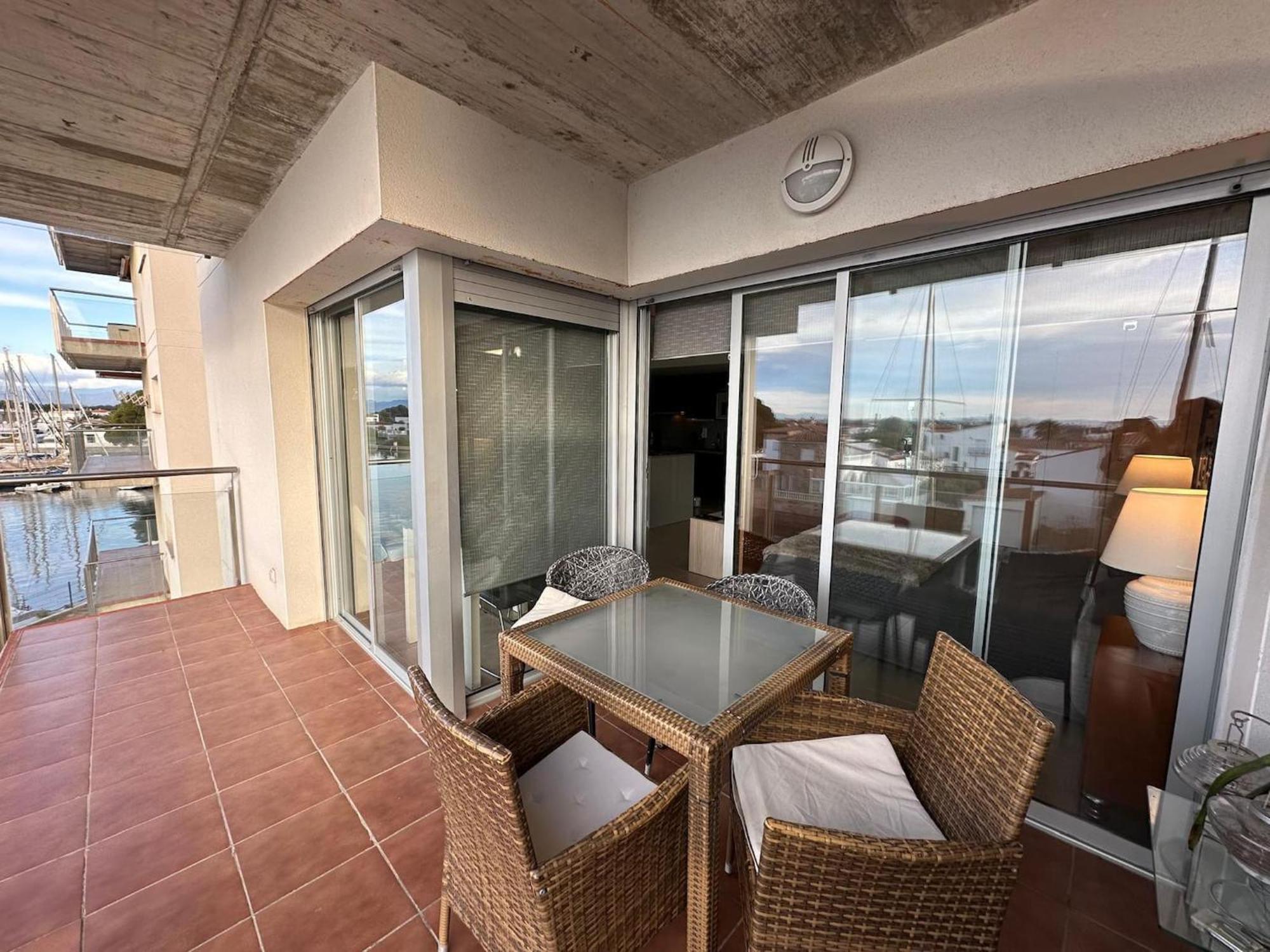 Apartamento En Roses Con Vistas Al Canal Y Piscina Av-52 Exterior photo