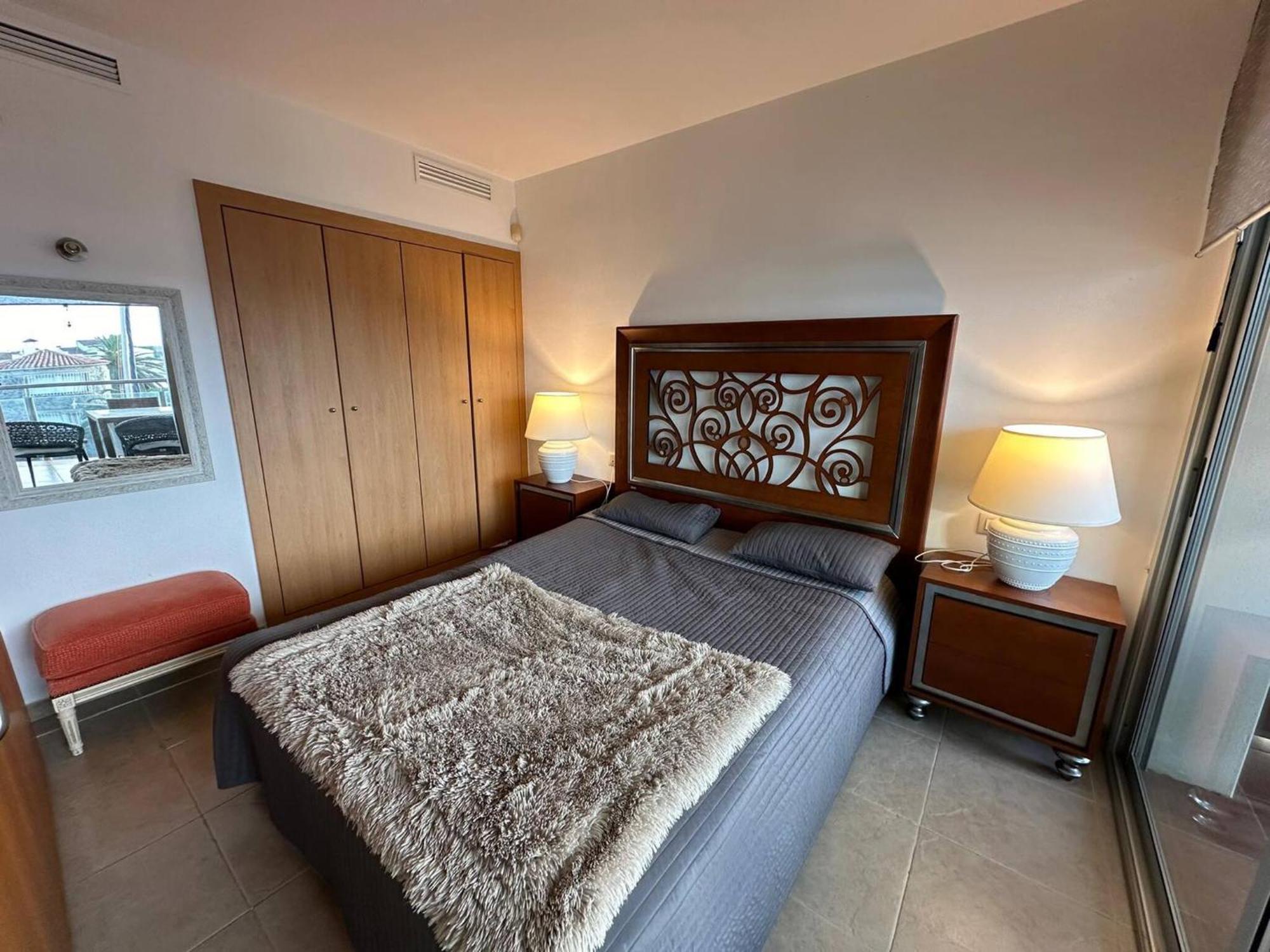 Apartamento En Roses Con Vistas Al Canal Y Piscina Exterior photo